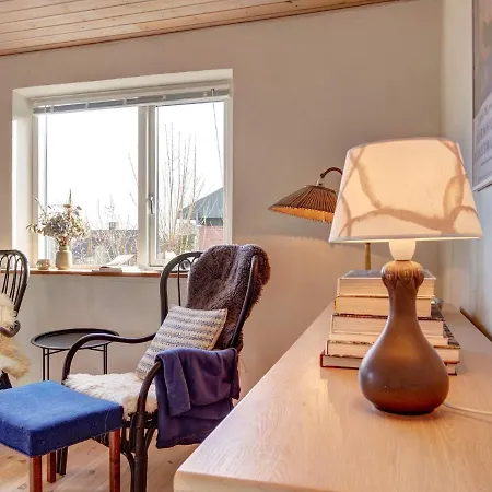 Two-bedroom Holiday In Henne 11 * Allinge-Sandvig