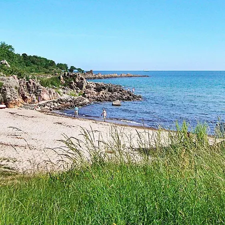 Two-bedroom Holiday In Henne 11 *